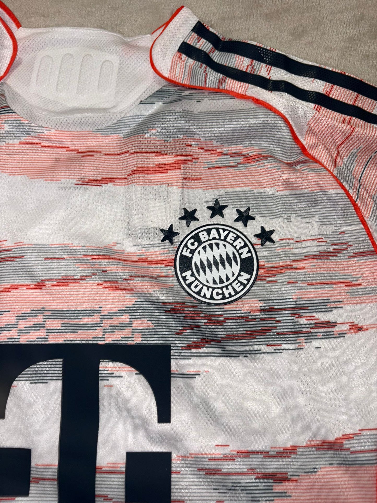 Bayern Maillot Extérieur Homme 25/26